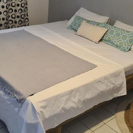 Paradies Caraibes I Лес Абимес Екстериор снимка