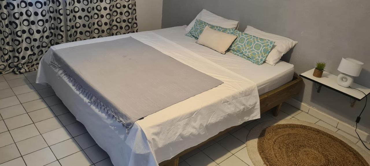 Paradies Caraibes I Лес Абимес Екстериор снимка
